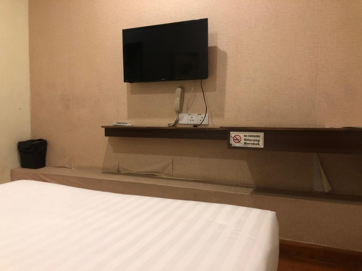 Super Oyo 90668 Joy Inn Miri Dış mekan fotoğraf
