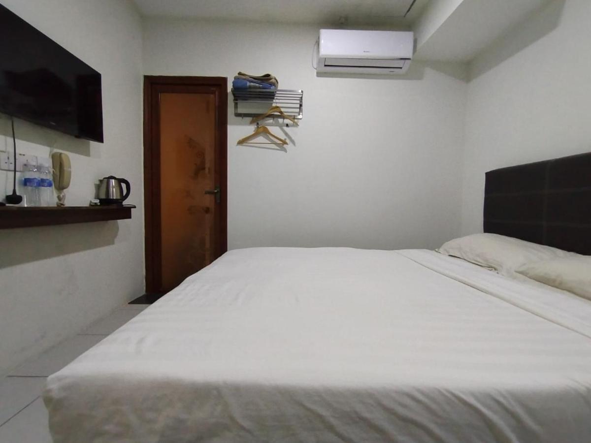 Super Oyo 90668 Joy Inn Miri Dış mekan fotoğraf