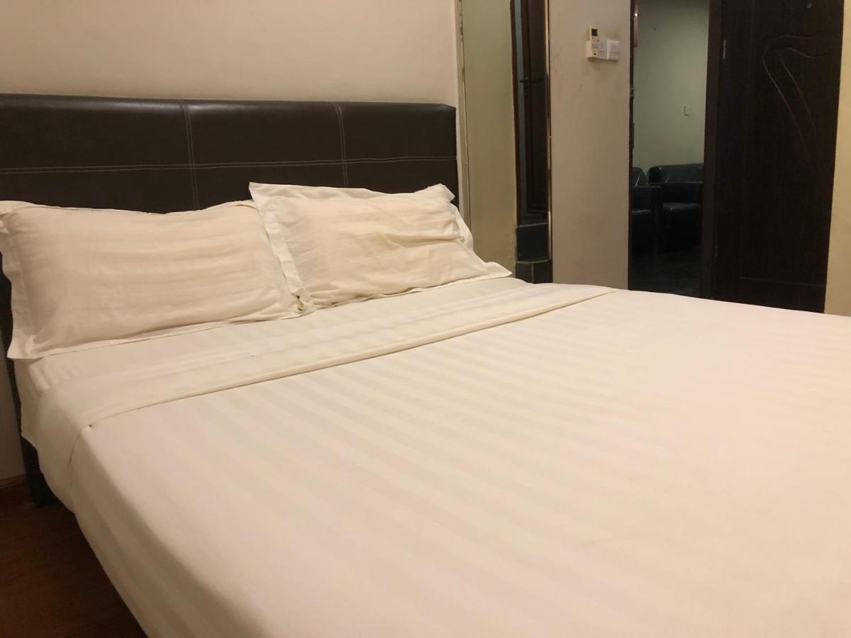 Super Oyo 90668 Joy Inn Miri Dış mekan fotoğraf