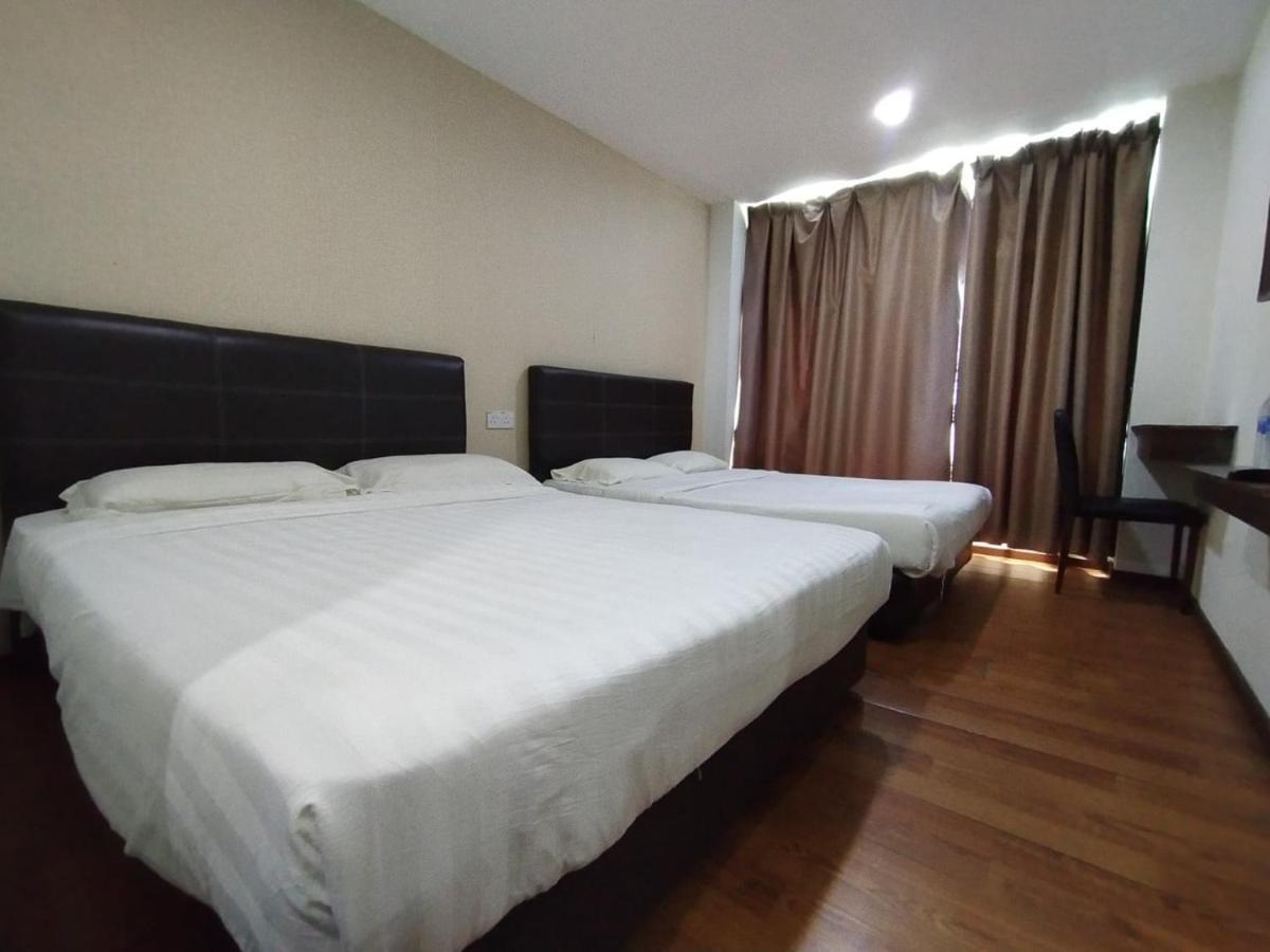 Super Oyo 90668 Joy Inn Miri Dış mekan fotoğraf